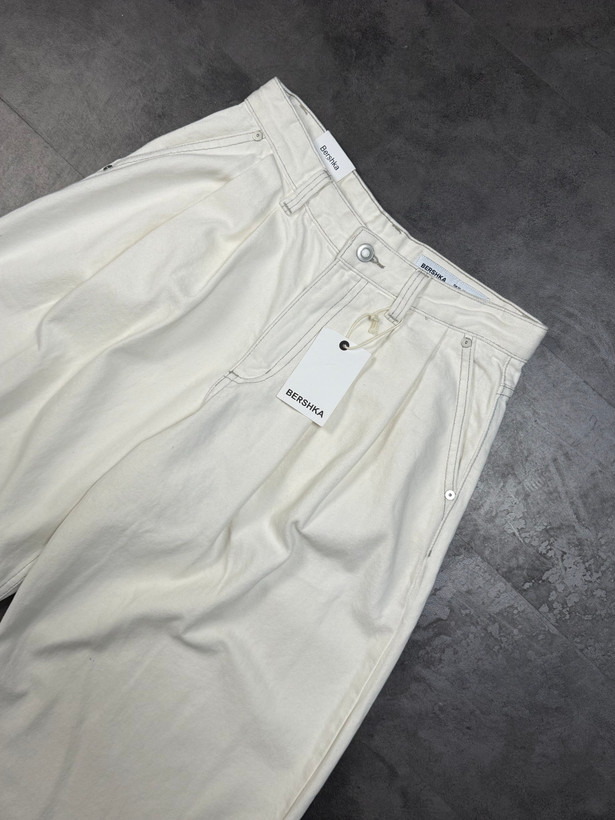 شلوار بالنیBERSHKA